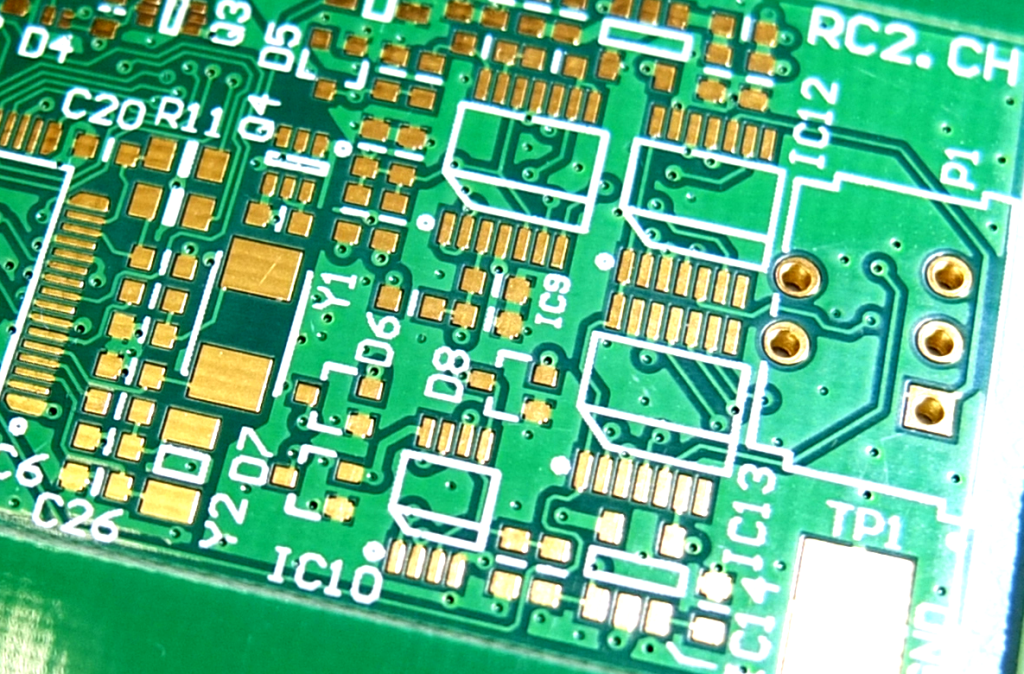 2000 Schemas Et Circuits Electroniques